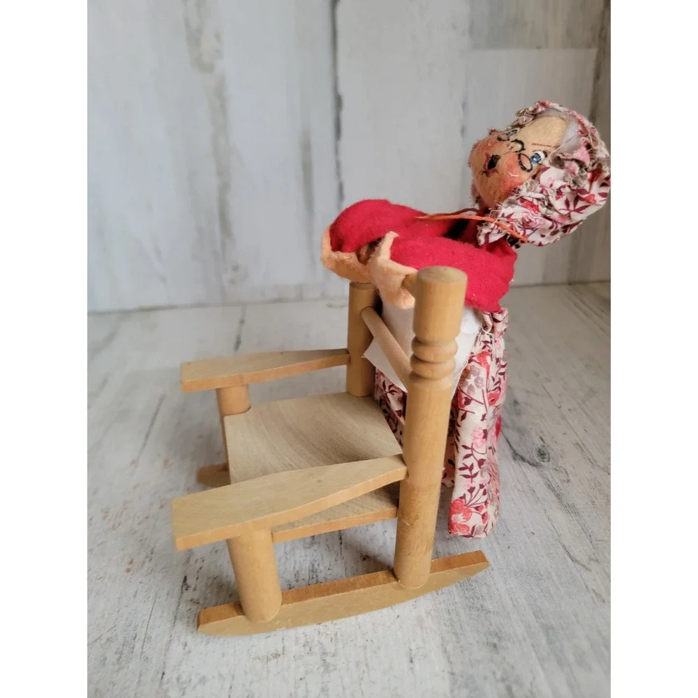 Annalee Mrs Claus chair vintage mobility doll vintage Xmas plush home